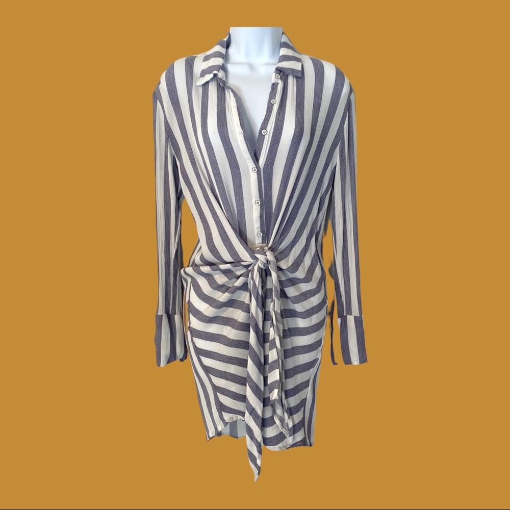 💙2 for $45💙 Blue and White Faux Wrap Dress